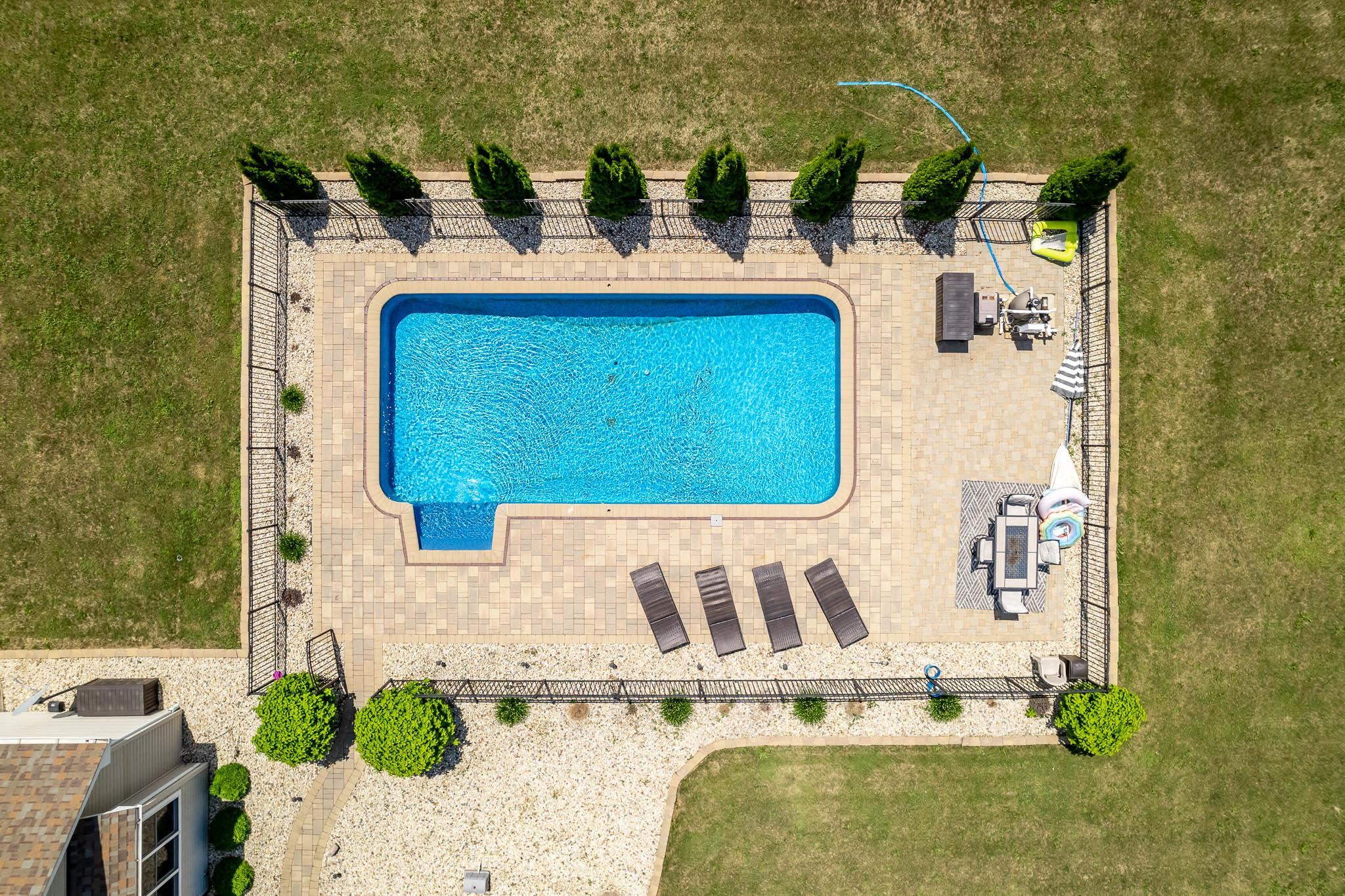 Caledonia, Illinois 61011, United States, 5 Bedrooms Bedrooms, ,5 BathroomsBathrooms,Residential,Active,171736