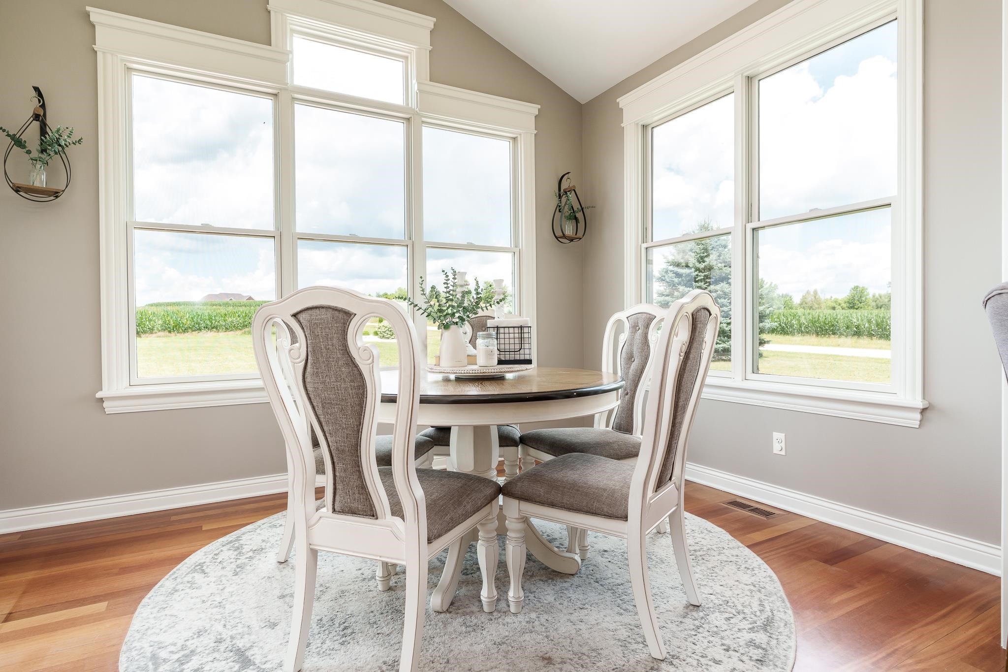 Caledonia, Illinois 61011, United States, 5 Bedrooms Bedrooms, ,5 BathroomsBathrooms,Residential,Active,171736