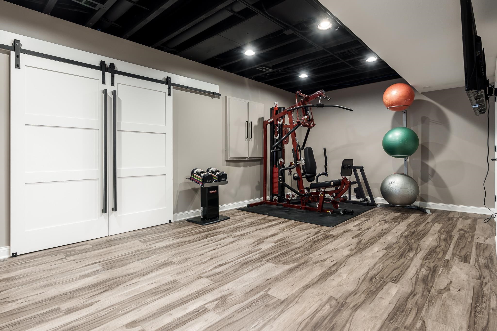 Caledonia, Illinois 61011, United States, 5 Bedrooms Bedrooms, ,5 BathroomsBathrooms,Residential,Active,171736