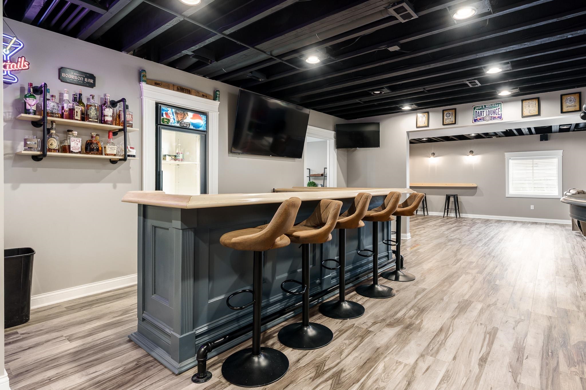 Caledonia, Illinois 61011, United States, 5 Bedrooms Bedrooms, ,5 BathroomsBathrooms,Residential,Active,171736