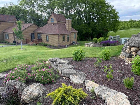 Townhouse For Sale - 10 Farmstead Drive<br/> GALENA, IL 61036