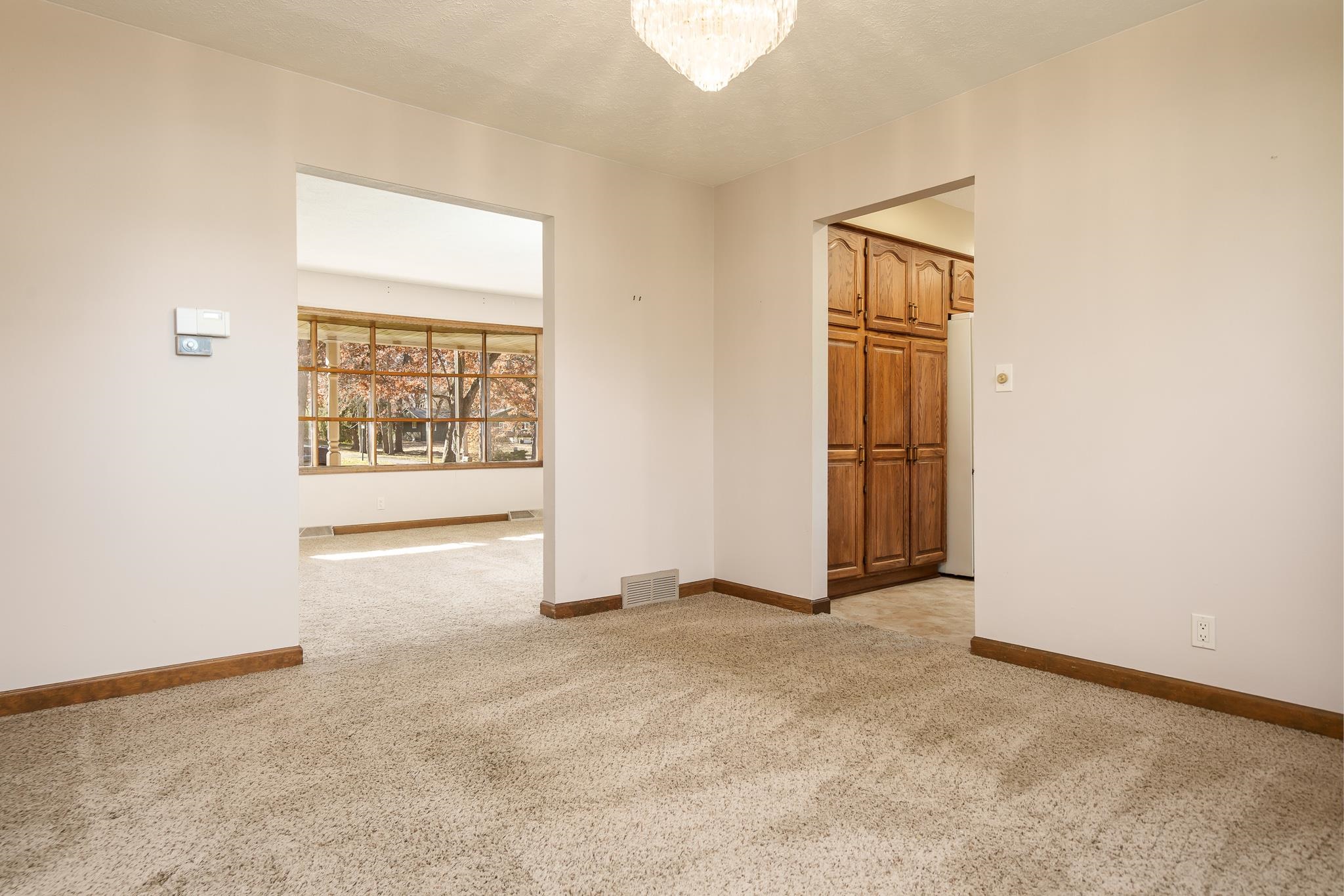 Loves Park, Illinois 61111, United States, 4 Bedrooms Bedrooms, ,3 BathroomsBathrooms,Residential,Active,244884