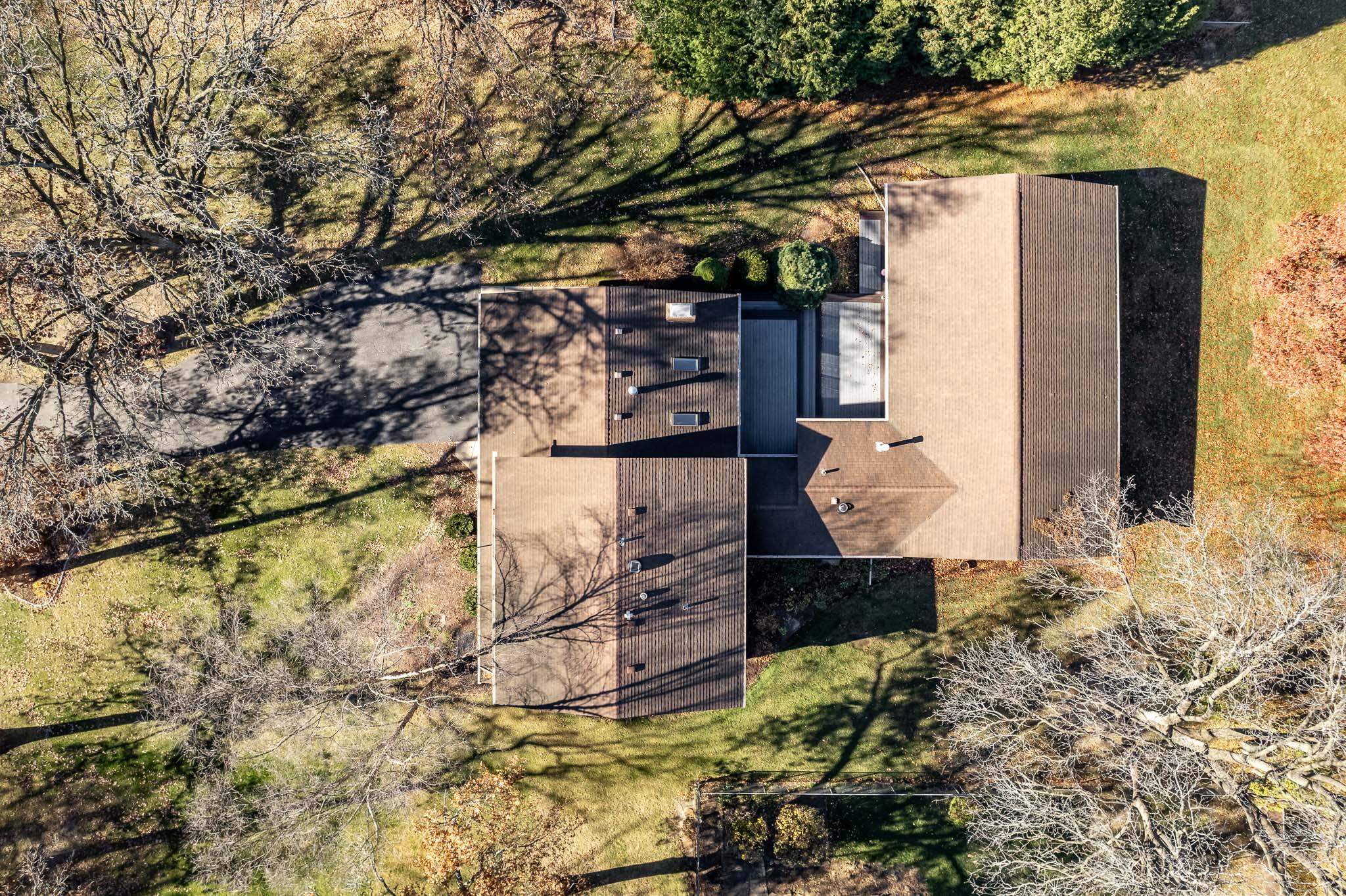 Loves Park, Illinois 61111, United States, 4 Bedrooms Bedrooms, ,3 BathroomsBathrooms,Residential,Active,244884