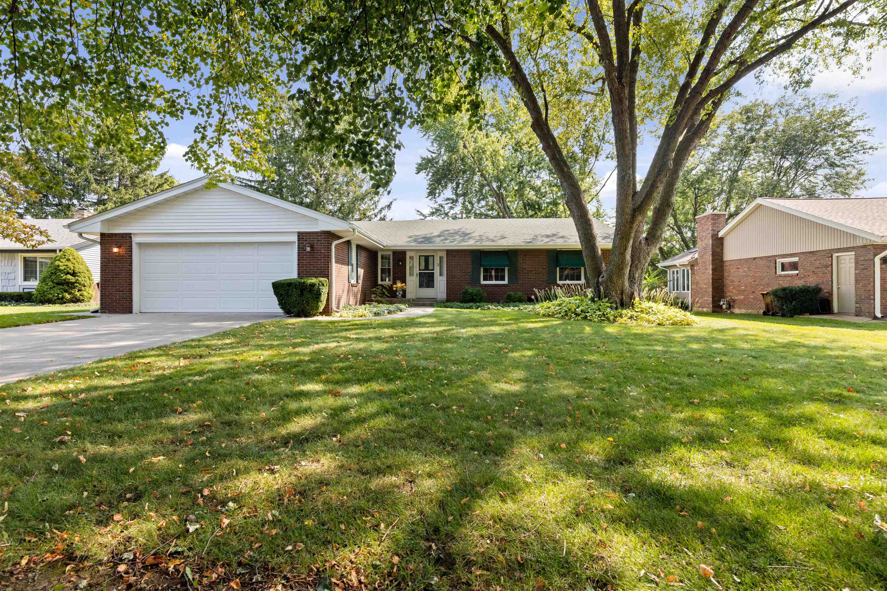 Photo 1 of 45 — 3437 Fawnridge Drive, ROCKFORD, IL 61114
