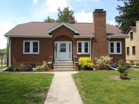 Homes For Sale - 606 Robert Avenue<br/> ROCKFORD, IL 61107