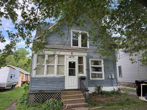 Homes For Sale - 1473 S Float Avenue<br/> FREEPORT, IL 61032