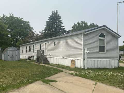 Homes For Sale - 666 S Bluff #818 Street<br/> SOUTH BELOIT, IL 61080