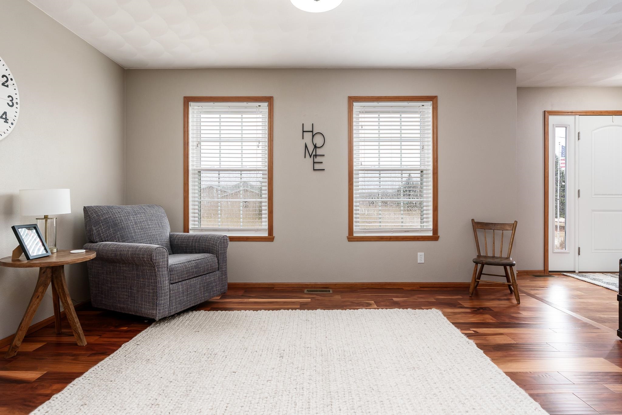 Roscoe, Illinois 61073, United States, 4 Bedrooms Bedrooms, ,4 BathroomsBathrooms,Residential,Pending,92037