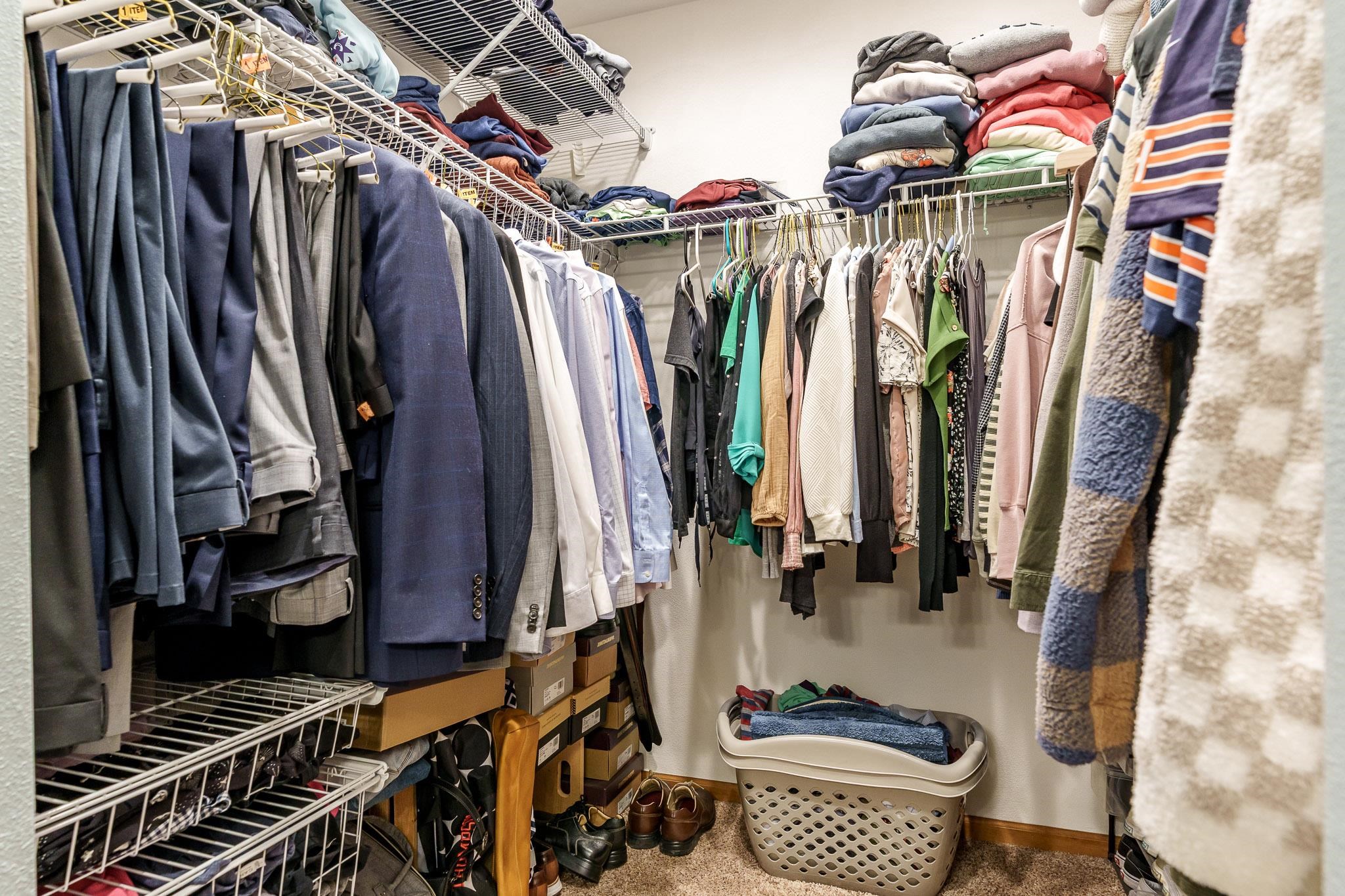 Roscoe, Illinois 61073, United States, 4 Bedrooms Bedrooms, ,4 BathroomsBathrooms,Residential,Pending,92037