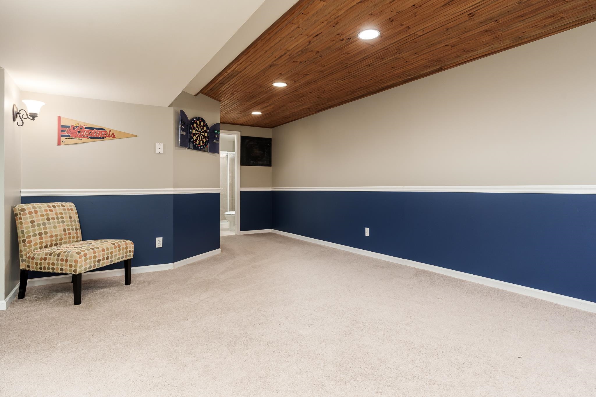 Roscoe, Illinois 61073, United States, 4 Bedrooms Bedrooms, ,4 BathroomsBathrooms,Residential,Pending,92037