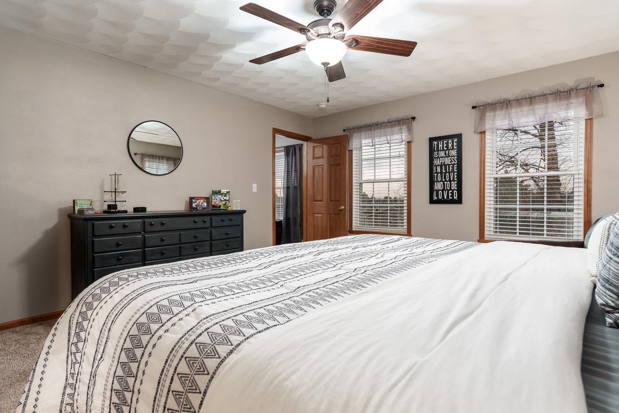 Roscoe, Illinois 61073, United States, 4 Bedrooms Bedrooms, ,4 BathroomsBathrooms,Residential,Pending,92037