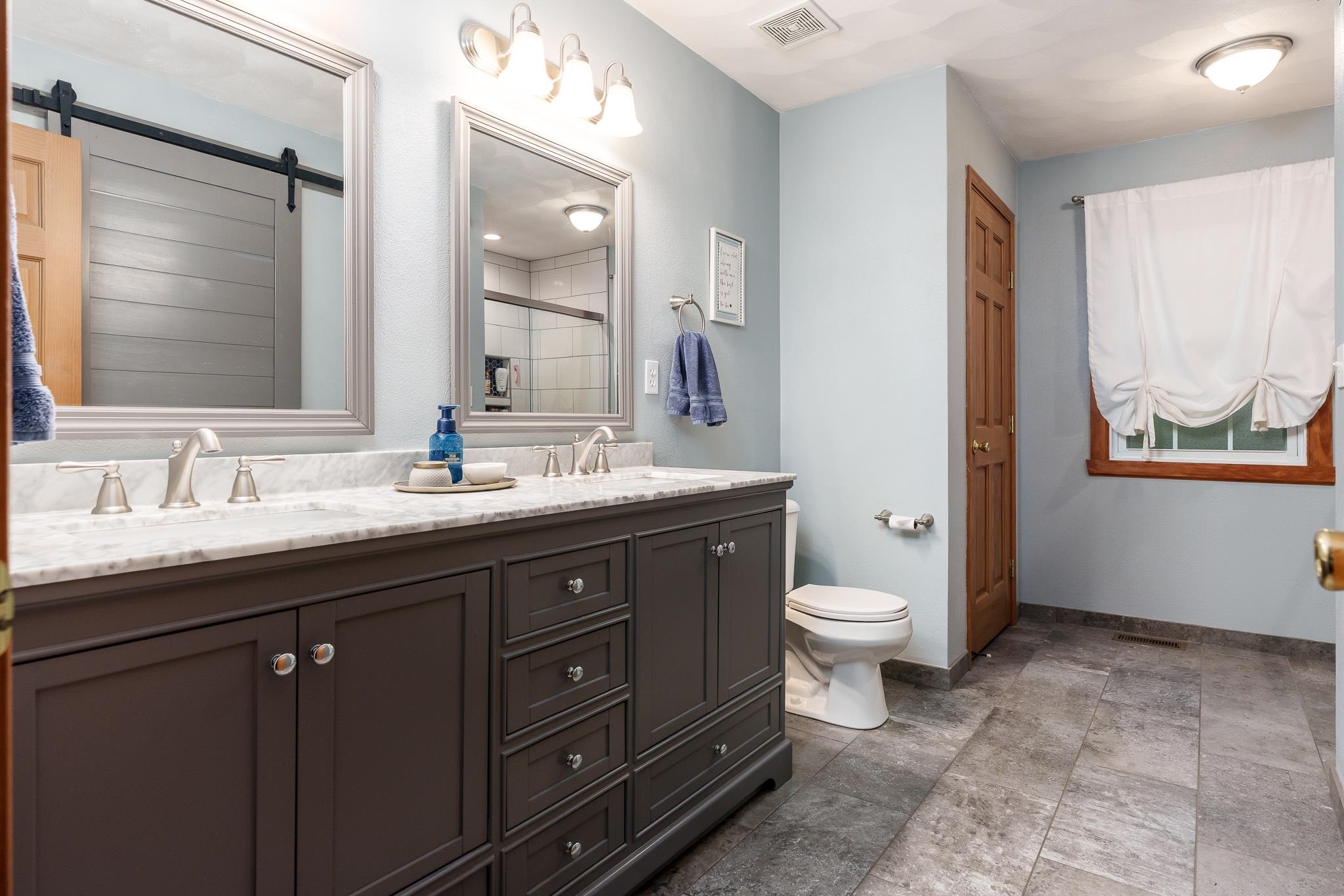 Roscoe, Illinois 61073, United States, 4 Bedrooms Bedrooms, ,4 BathroomsBathrooms,Residential,Pending,92037