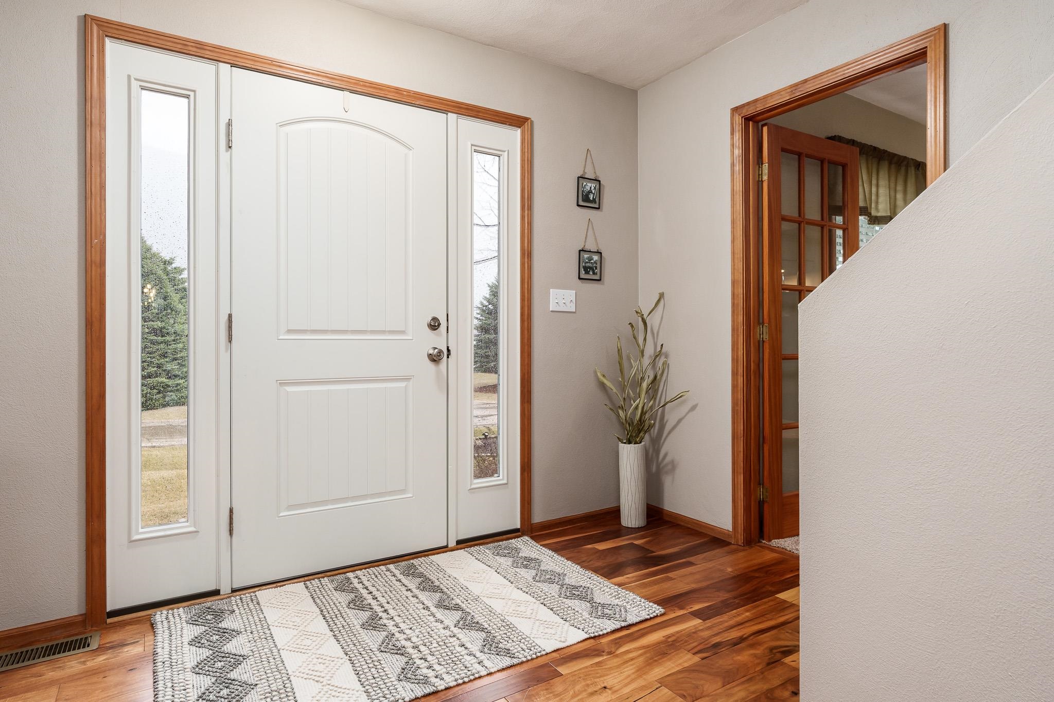 Roscoe, Illinois 61073, United States, 4 Bedrooms Bedrooms, ,4 BathroomsBathrooms,Residential,Pending,92037