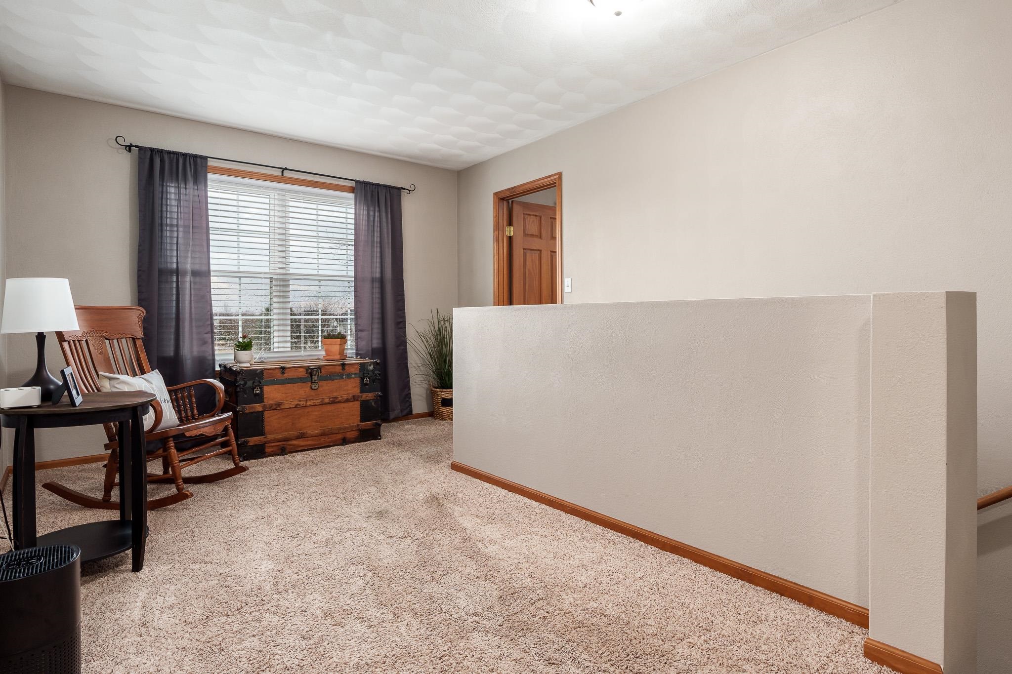 Roscoe, Illinois 61073, United States, 4 Bedrooms Bedrooms, ,4 BathroomsBathrooms,Residential,Pending,92037