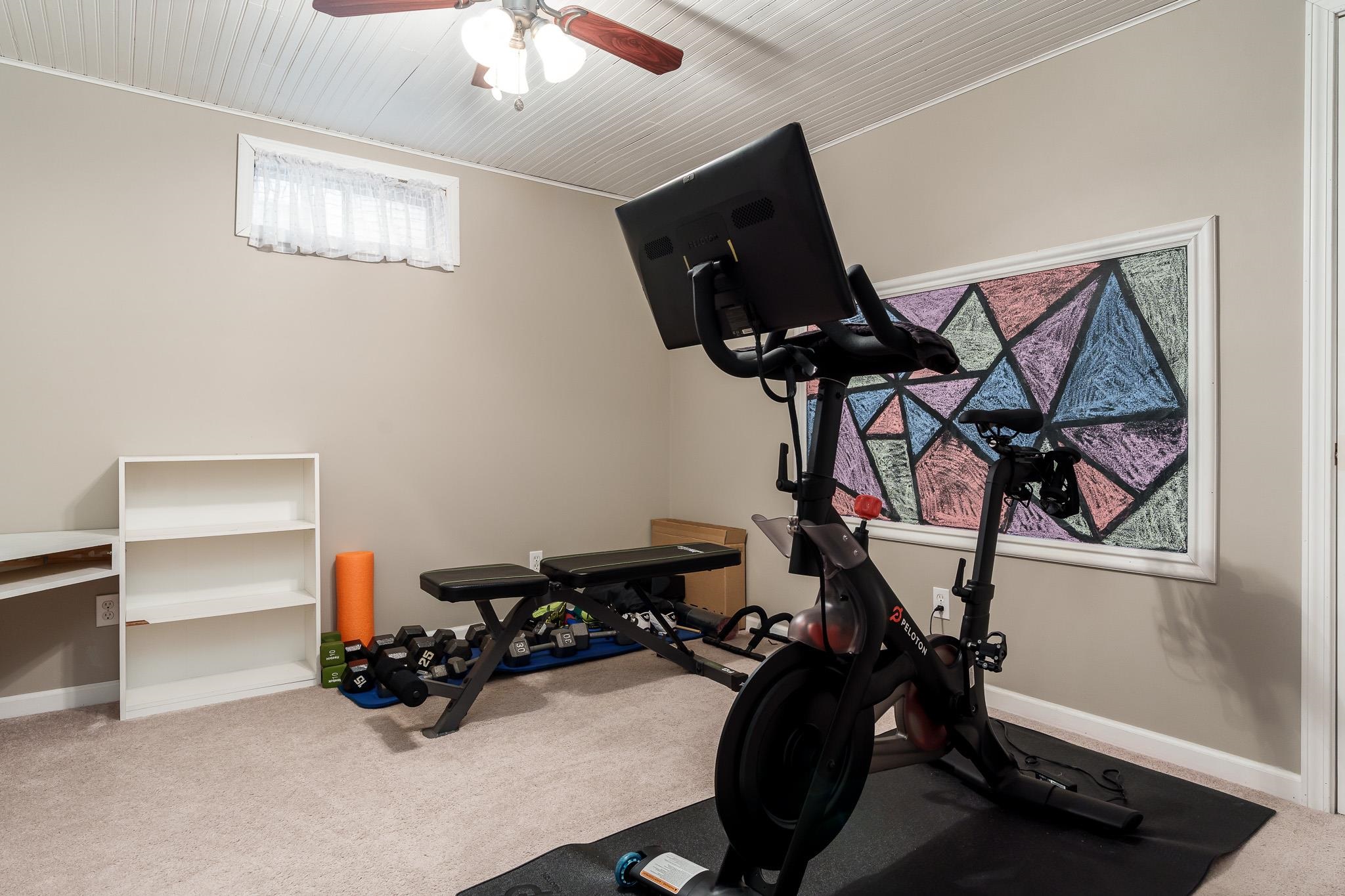 Roscoe, Illinois 61073, United States, 4 Bedrooms Bedrooms, ,4 BathroomsBathrooms,Residential,Pending,92037