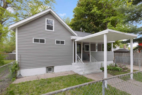 Homes For Sale - 418 Adams St St<br/> Winnebago County, ROCKFORD, IL 61107