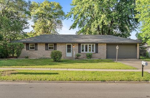 Homes For Sale - 5008 Carol Court<br/> ROCKFORD, IL 61108