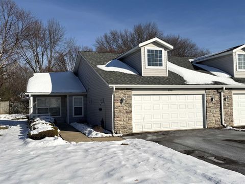 Condo For Sale - 6546 Oakcrest Lane<br/> Winnebago County, LOVES PARK, IL 61111
