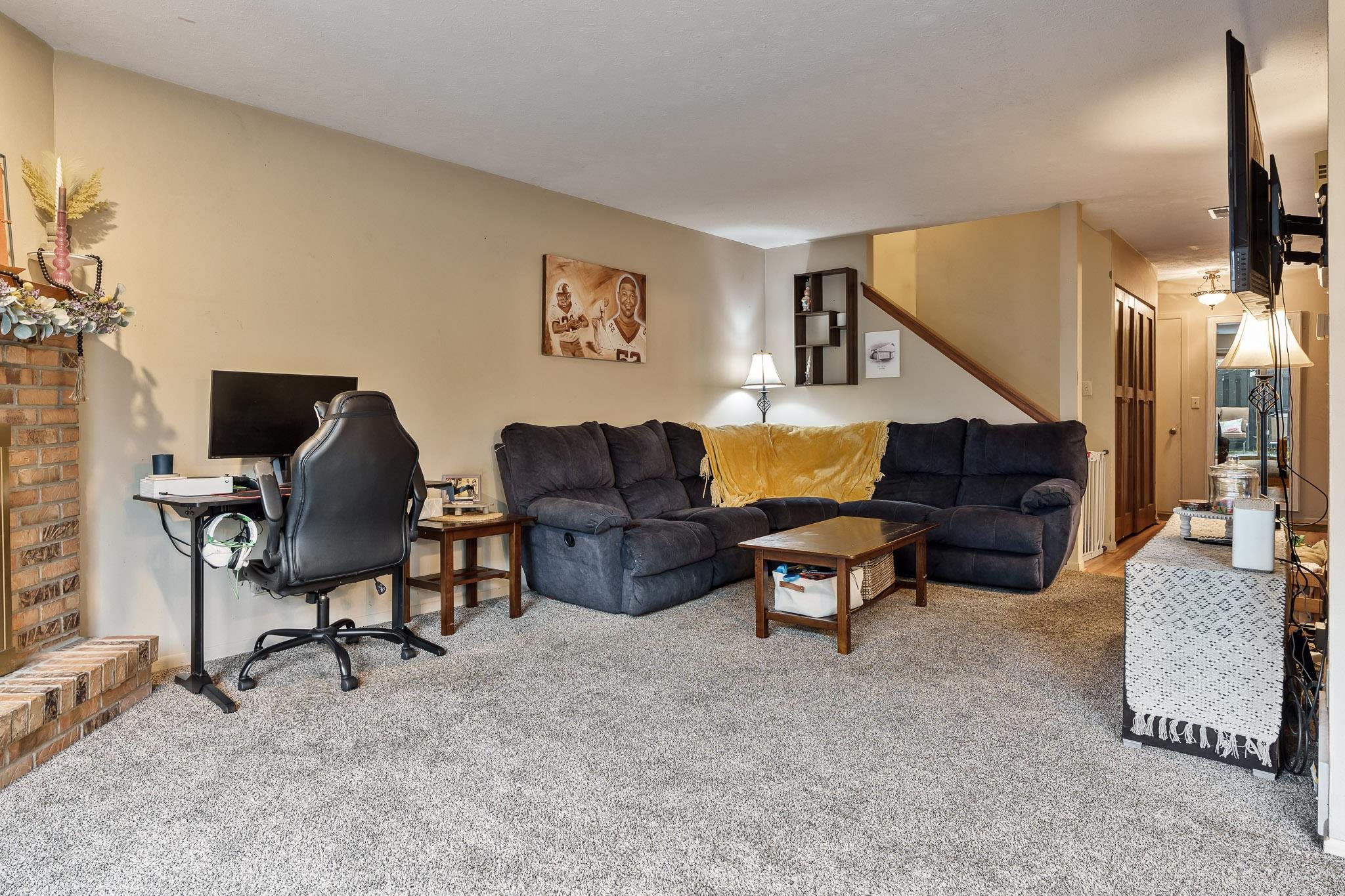 Rockford, Illinois 61107, United States, 2 Bedrooms Bedrooms, ,2 BathroomsBathrooms,Residential,Active,204396