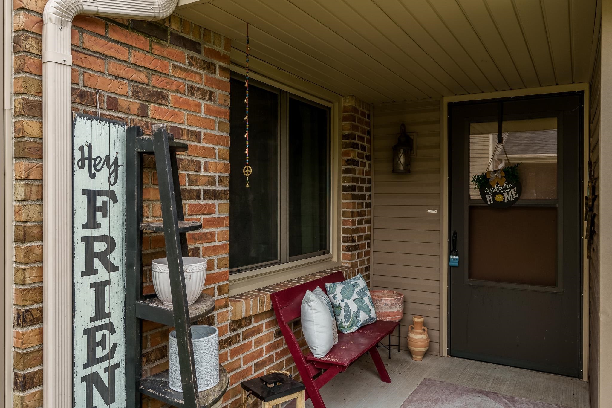 Rockford, Illinois 61107, United States, 2 Bedrooms Bedrooms, ,2 BathroomsBathrooms,Residential,Active,204396