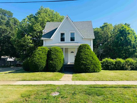 Homes For Sale - 1904 12th Avenue<br/> ROCKFORD, IL 61104