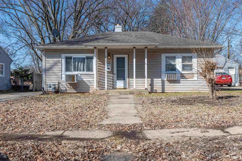 Homes For Sale - 2107 22nd Street<br/> ROCKFORD, IL 61108