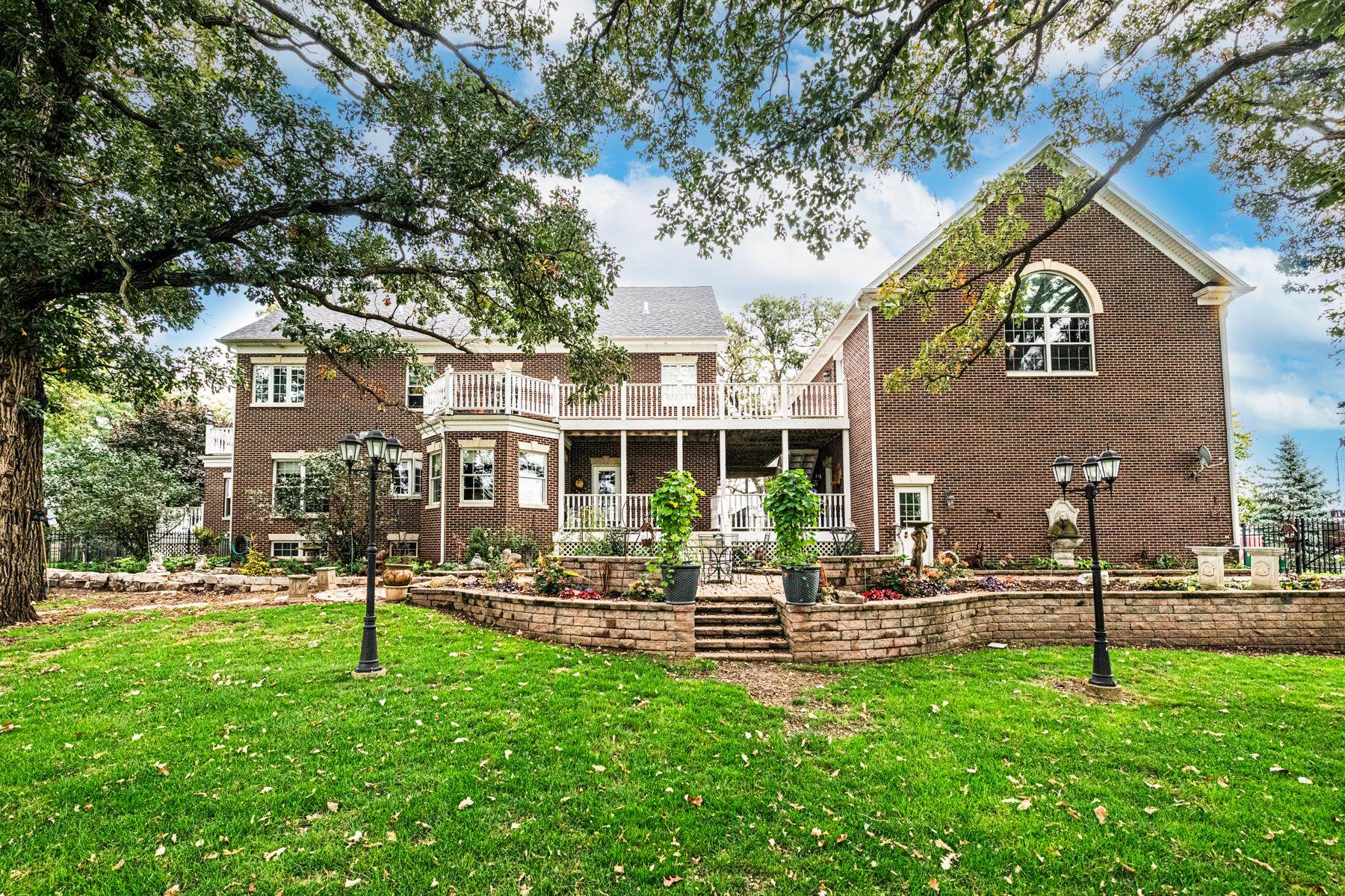 6715 Meyer Road