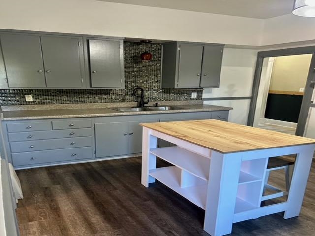 Rockford, Illinois 61104, United States, 3 Bedrooms Bedrooms, ,1 BathroomBathrooms,Residential,Active,230909