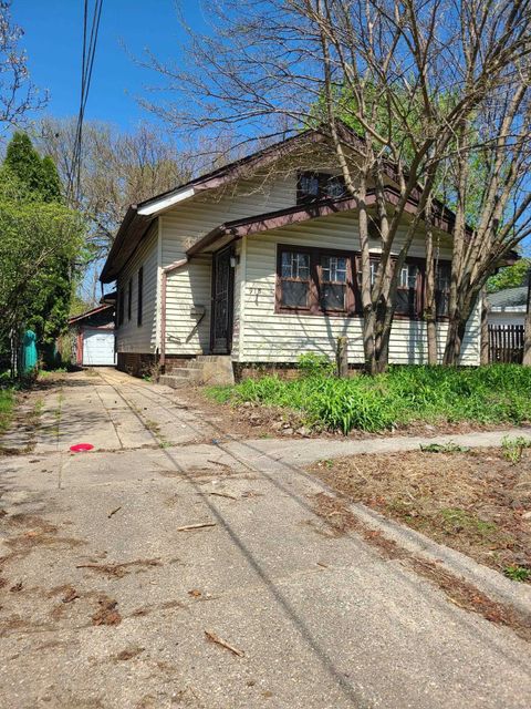 Homes For Sale - 918 21st Avenue<br/> ROCKFORD, IL 61104