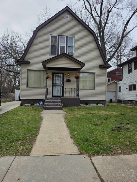 Homes For Sale - 726 Ashland Avenue<br/> ROCKFORD, IL 61103