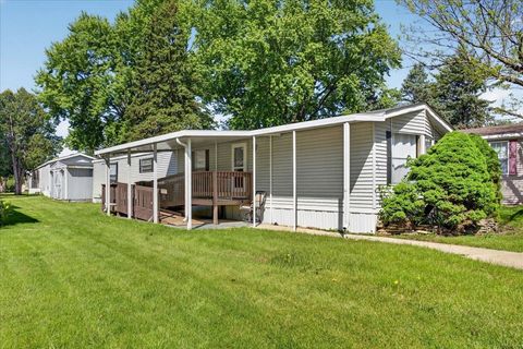 Mobile Home For Sale - 501 Lindenwood Drive<br/> BELVIDERE, IL 61008