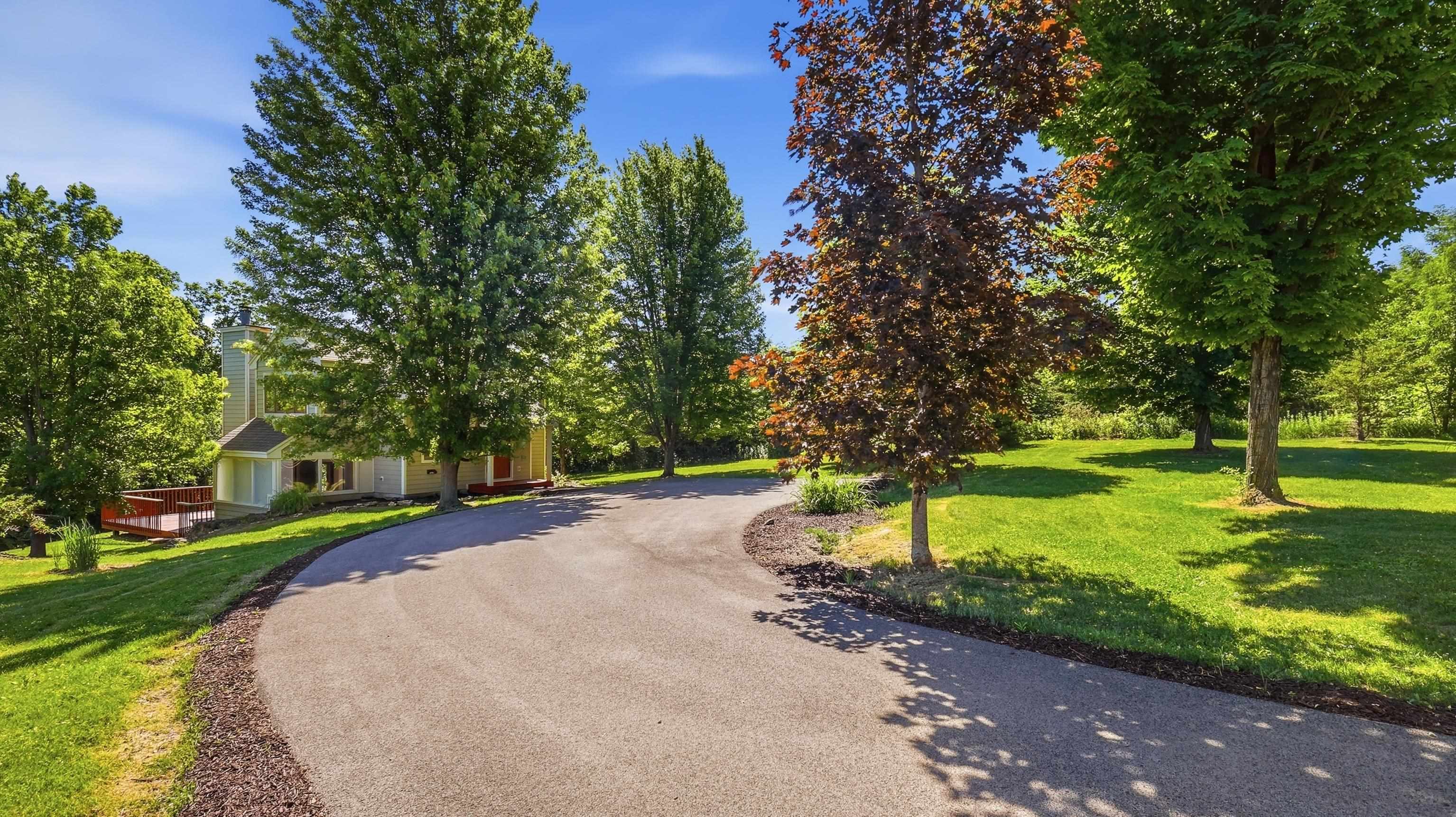 3 Bluffwood Trail