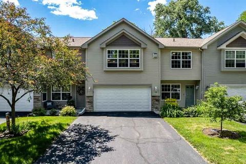 Townhouse For Sale - 156 River Woods Lane<br/> ROCKTON, IL 61072