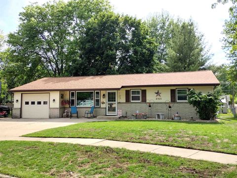 Homes For Sale - 2321 Devon Court<br/> LOVES PARK, IL 61111