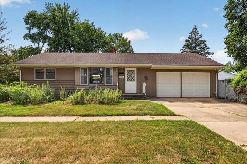 Homes For Sale - 2804 N Winnebago Street<br/> ROCKFORD, IL 61103