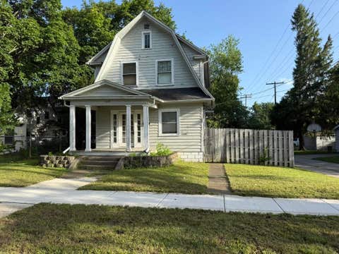 Homes For Sale - 612 Ellis Avenue<br/> ROCKFORD, IL 61103