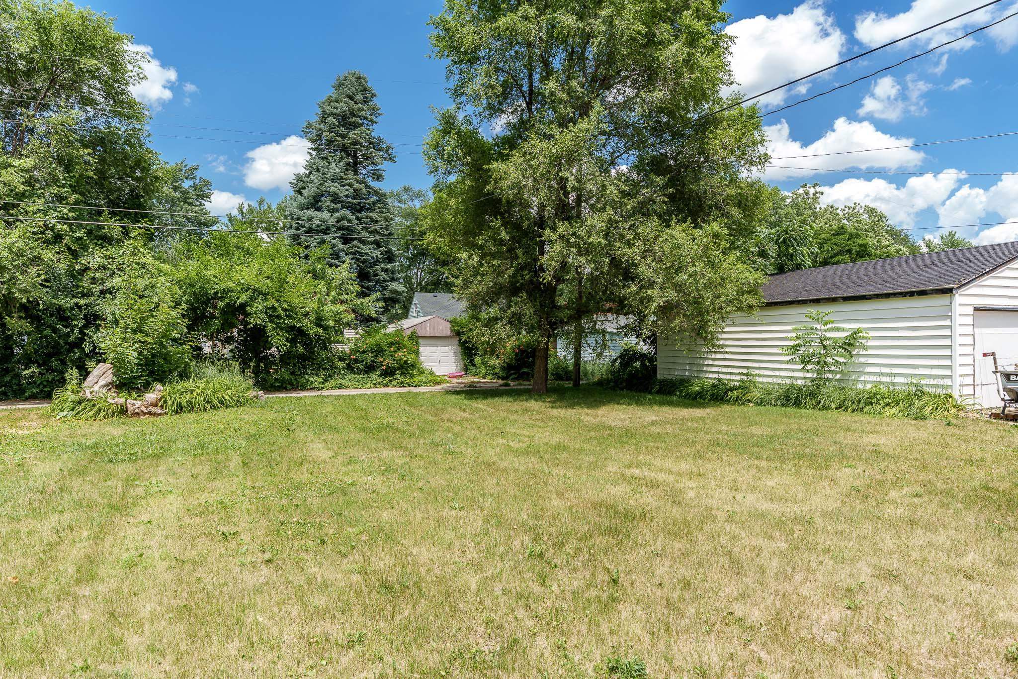 Rockford, Illinois 61101, United States, 3 Bedrooms Bedrooms, ,2 BathroomsBathrooms,Residential,Active,158509