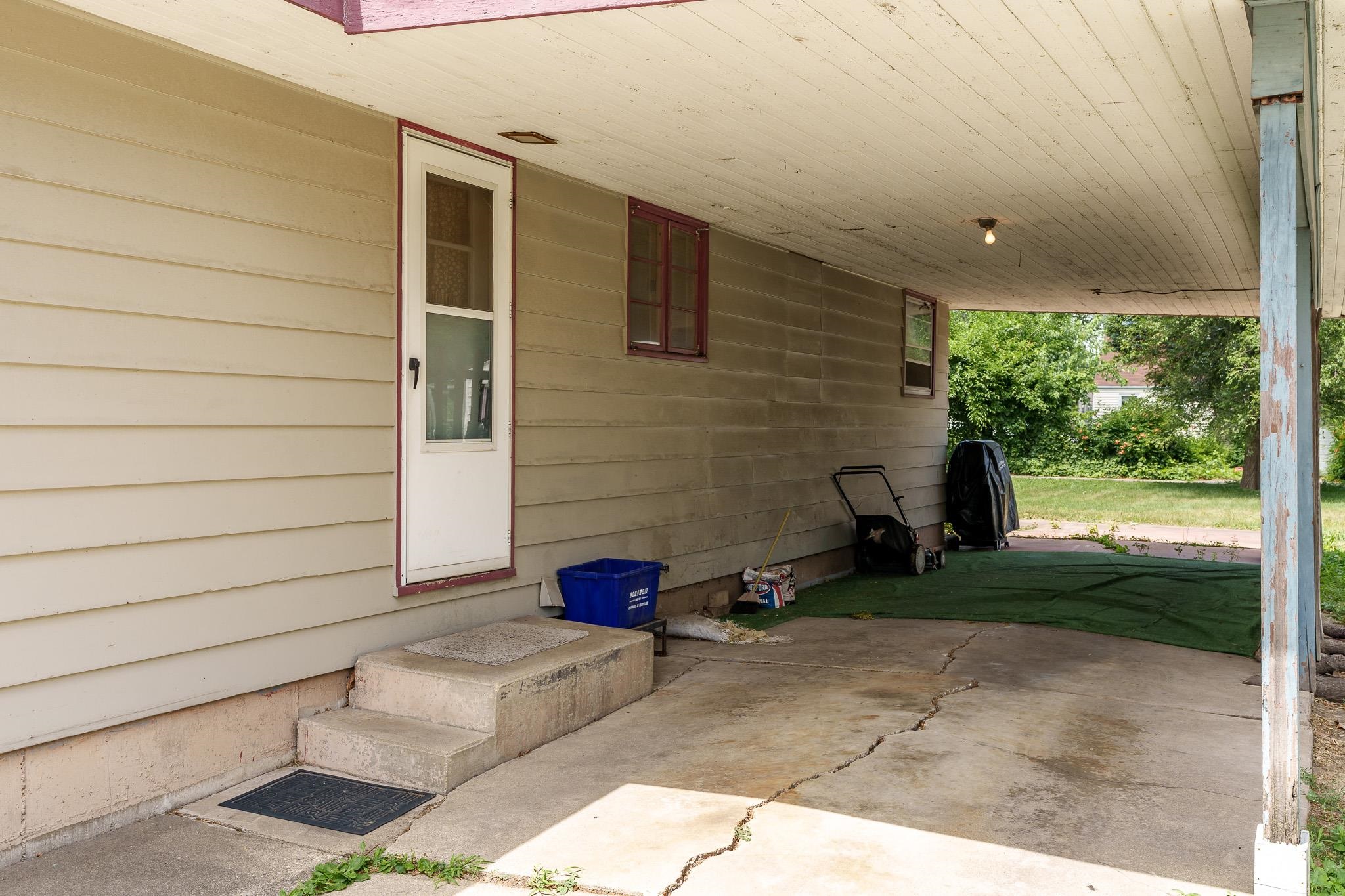 Rockford, Illinois 61101, United States, 3 Bedrooms Bedrooms, ,2 BathroomsBathrooms,Residential,Active,158509