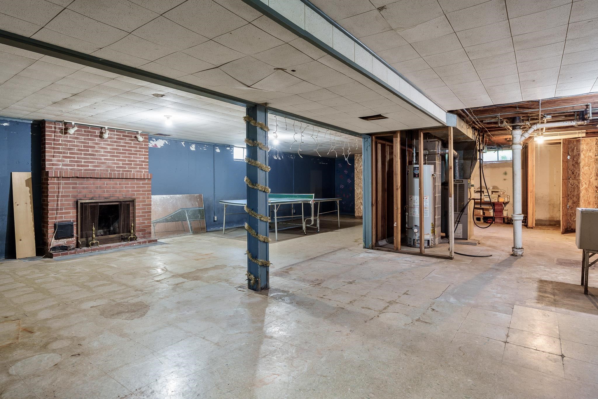 Rockford, Illinois 61101, United States, 3 Bedrooms Bedrooms, ,2 BathroomsBathrooms,Residential,Active,158509