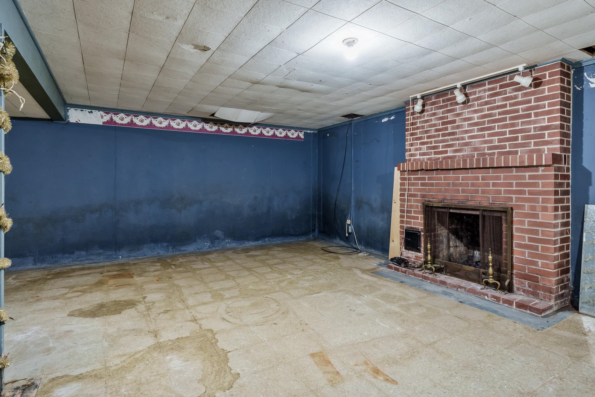 Rockford, Illinois 61101, United States, 3 Bedrooms Bedrooms, ,2 BathroomsBathrooms,Residential,Active,158509