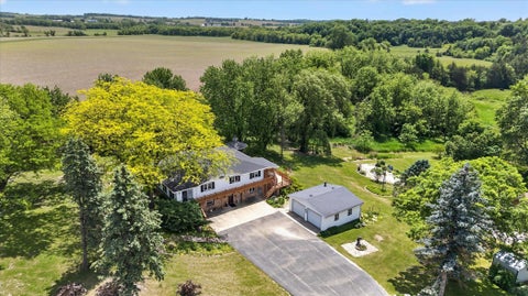 Homes For Sale - 8443 E Farm School Road<br/> Stephenson County, ROCK CITY, IL 61070