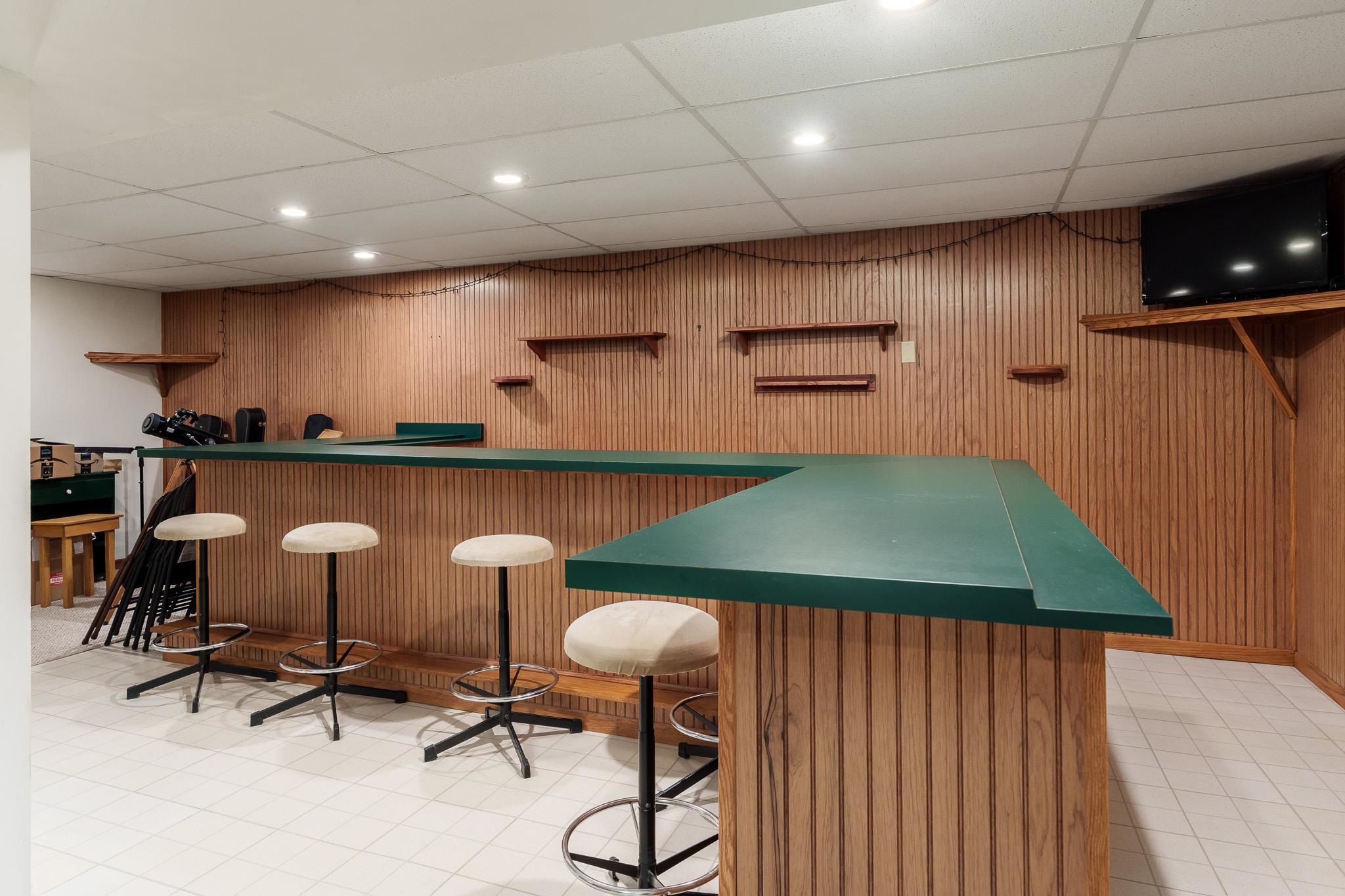 Rockford, Illinois 61114, United States, 3 Bedrooms Bedrooms, ,4 BathroomsBathrooms,Residential,Pending,40065