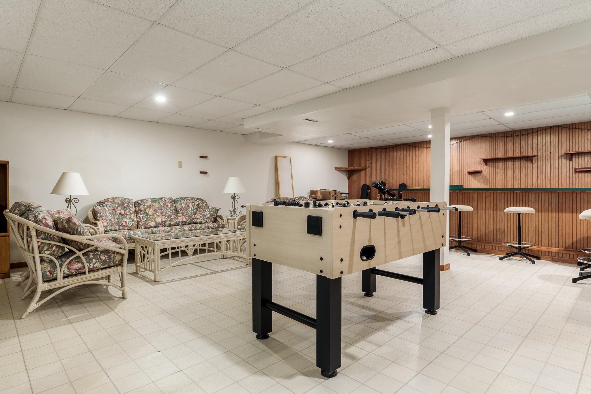 Rockford, Illinois 61114, United States, 3 Bedrooms Bedrooms, ,4 BathroomsBathrooms,Residential,Pending,40065