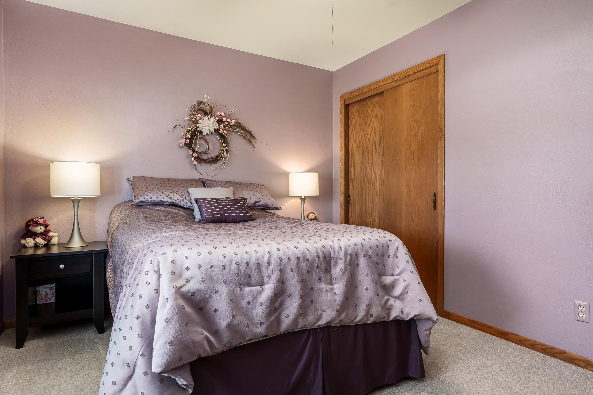 Rockford, Illinois 61114, United States, 3 Bedrooms Bedrooms, ,4 BathroomsBathrooms,Residential,Pending,40065