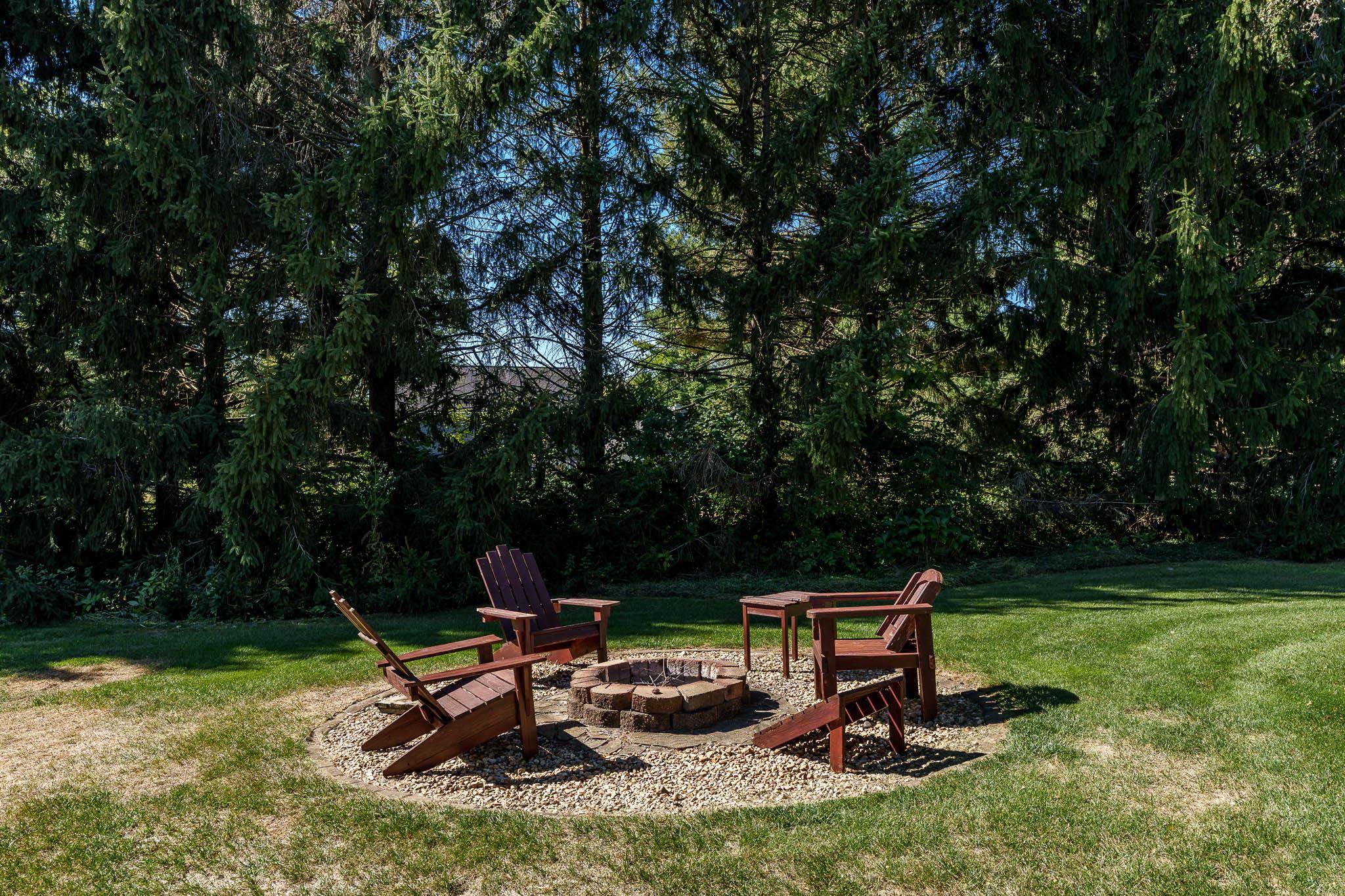 Rockford, Illinois 61114, United States, 3 Bedrooms Bedrooms, ,4 BathroomsBathrooms,Residential,Pending,40065