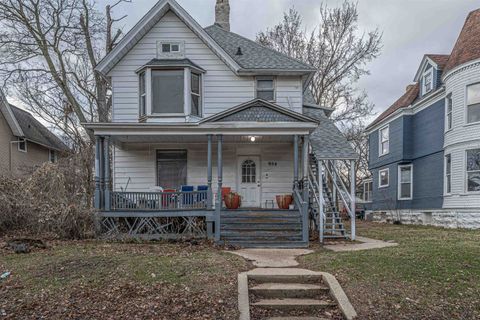 Homes For Sale - 954 N Church Streets<br/> ROCKFORD, IL 61103