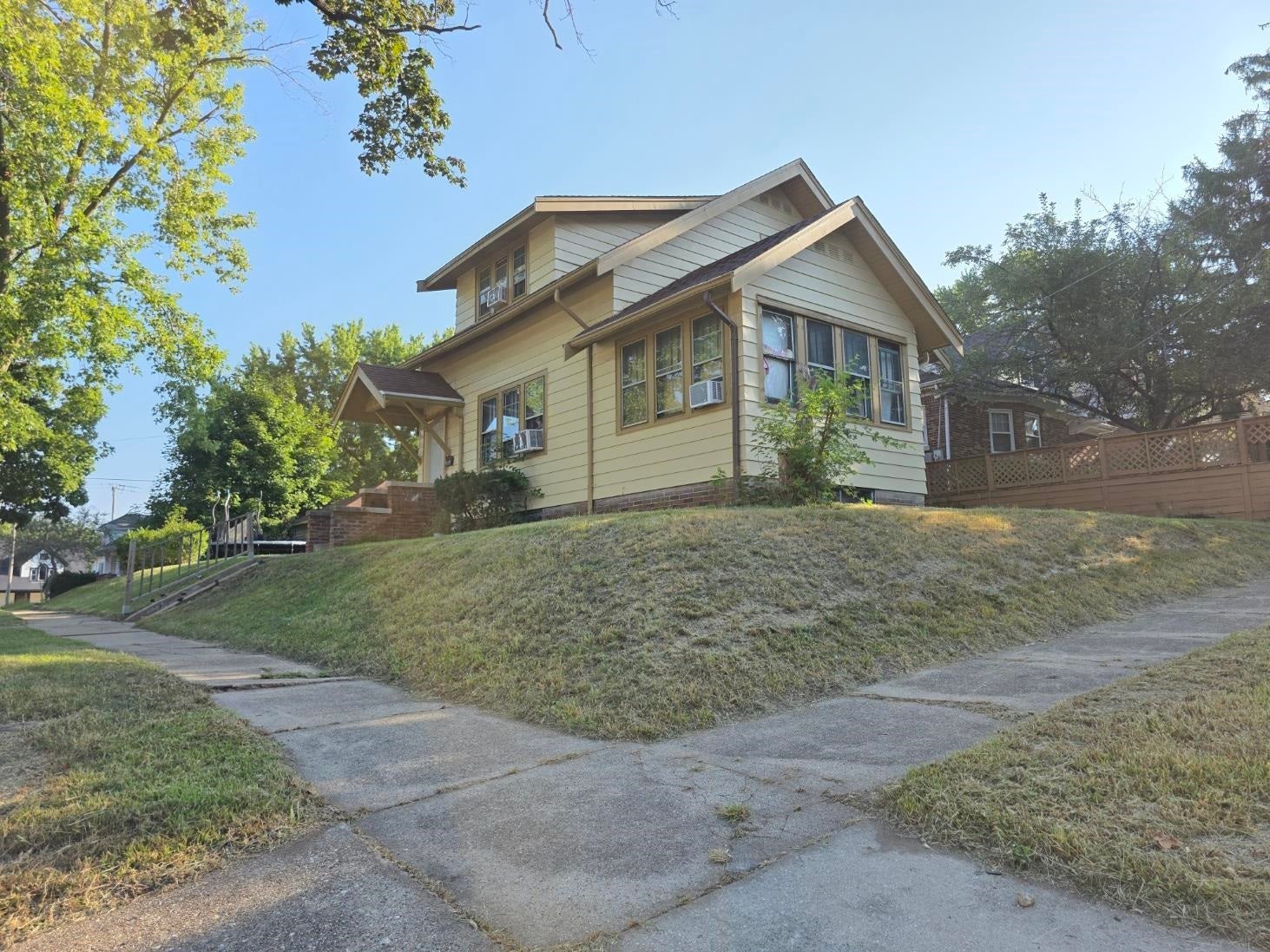1520 18th St - Photo 2