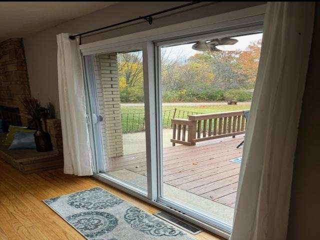 Rockford, Illinois 61102, United States, 3 Bedrooms Bedrooms, ,3 BathroomsBathrooms,Residential,Active,108877