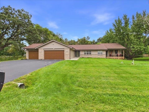 Homes For Sale - 7762 Towermont Drive<br/> ROCKFORD, IL 61102
