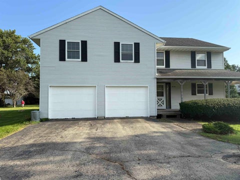 Homes For Sale - 2131 Lancaster Heights Road<br/> Stephenson County, FREEPORT, IL 61032